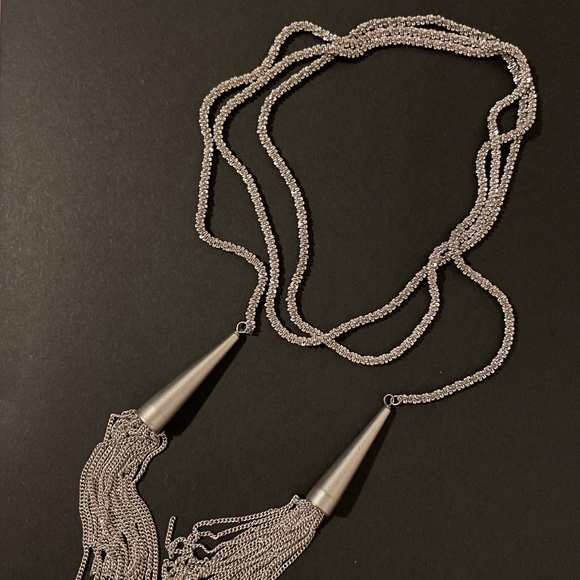 Kendra Scott Jewelry - Kendra Scott Phara Tassel Necklace in Silver